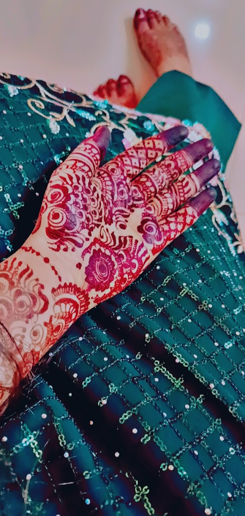 Fariyal Mehendi Art & Classes